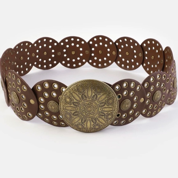 Boho Vegan Leather Grommet Statement Round Buckle Wide Belt - Picture 2 of 7